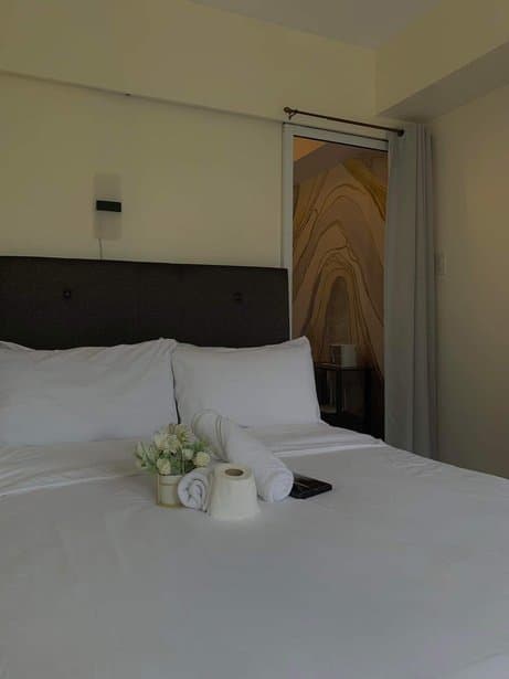 2 BR Santorini 15th floor beach view unit photo 3