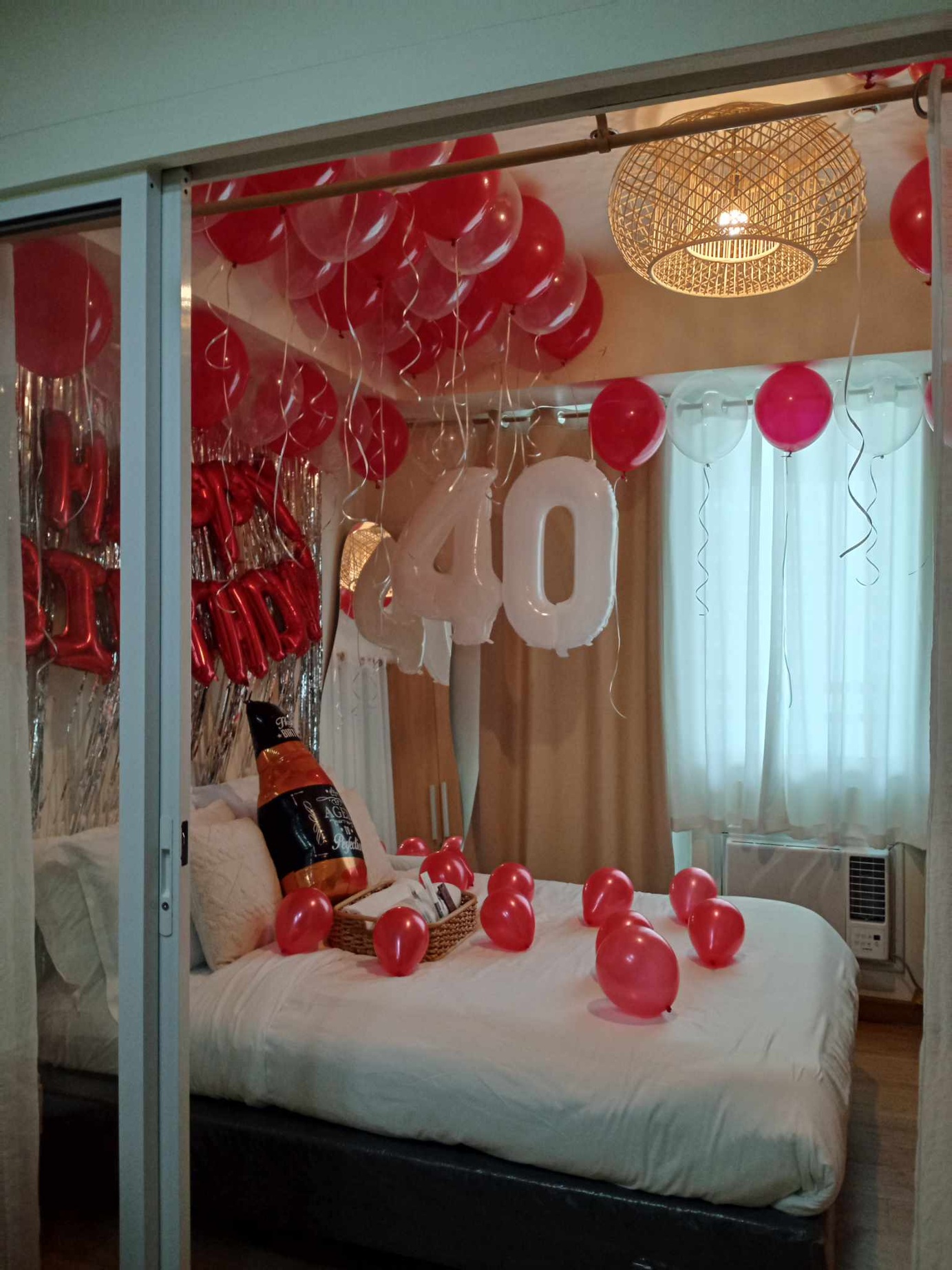Full room decoration set up — photo 15