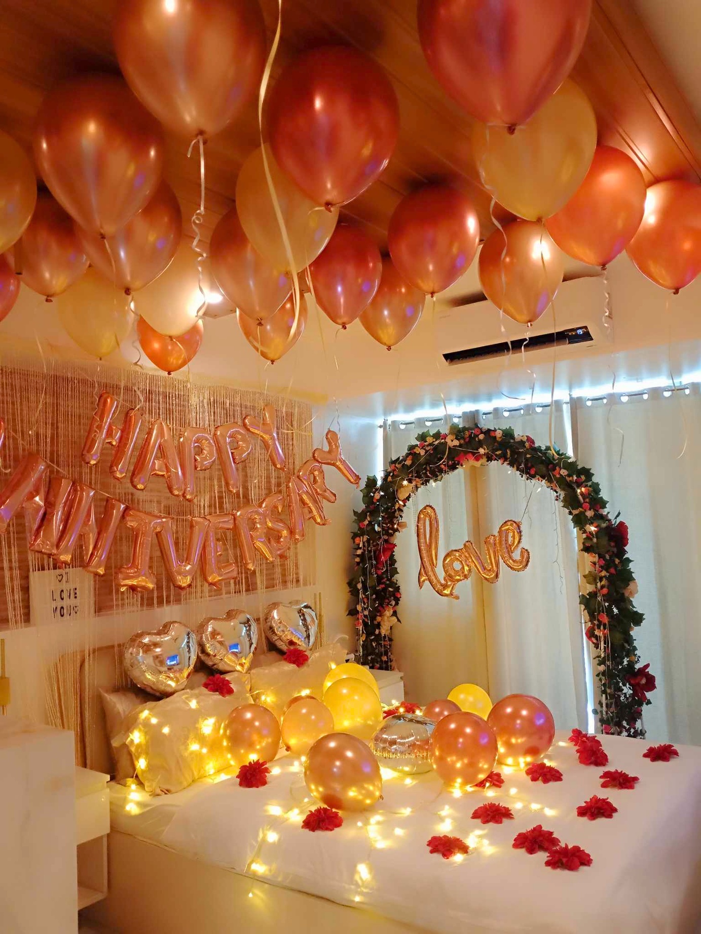 Full room decoration set up — photo 19