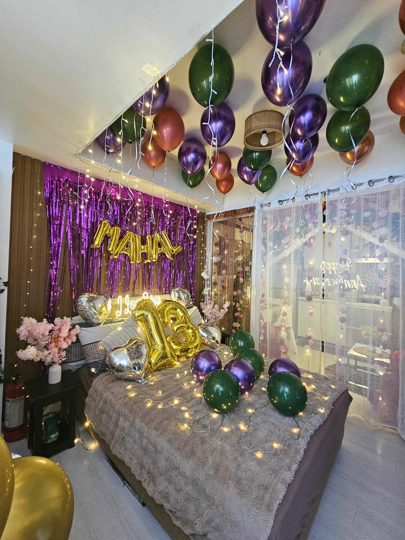 Full room decoration set up — photo 27