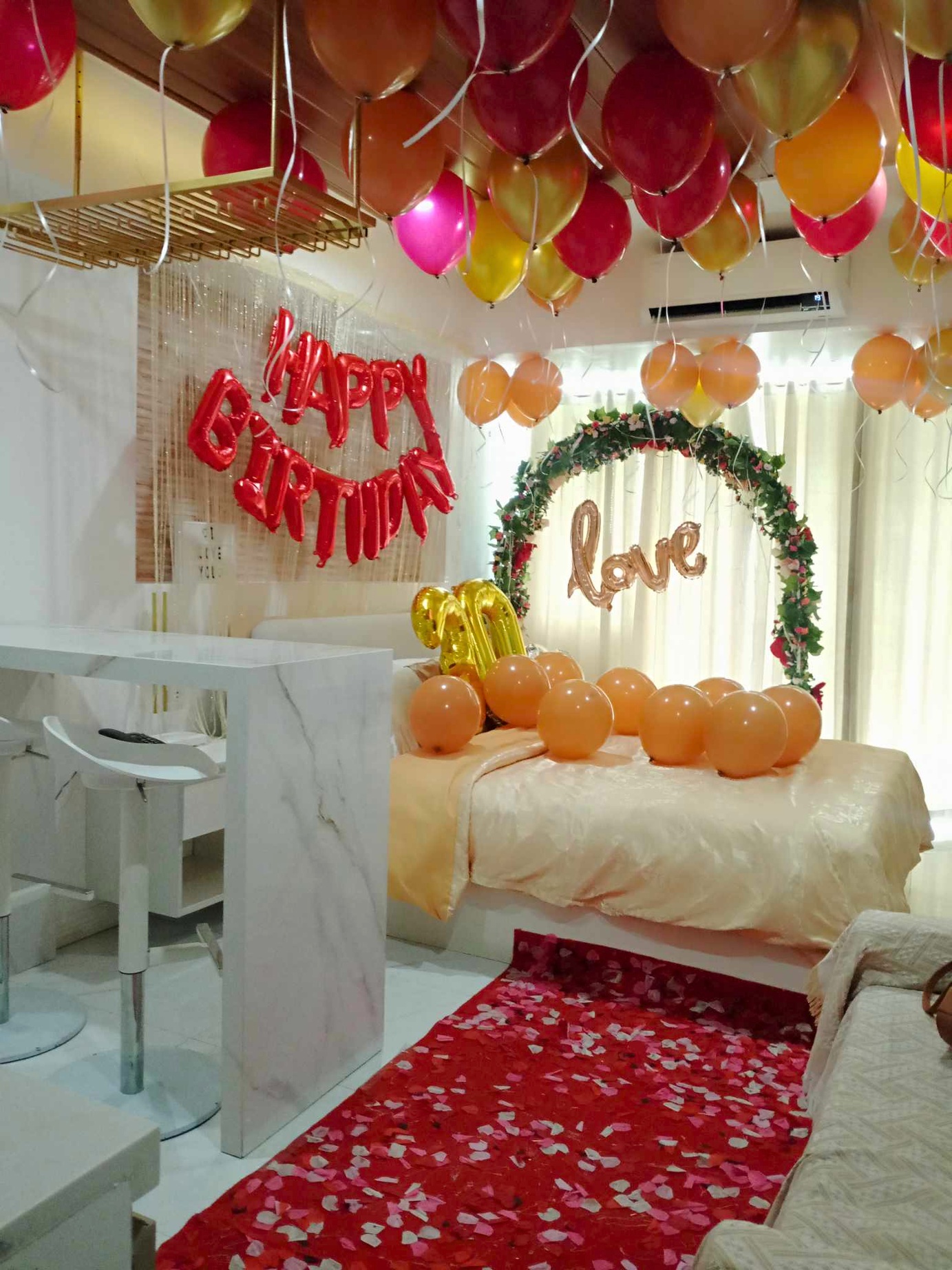 Full room decoration set up — photo 32
